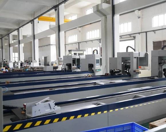 Tüp Fiber Lazer Kesim Makinesi
