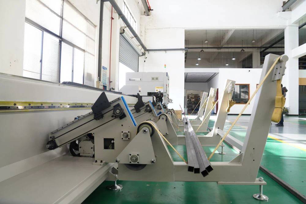 Otomatik Eğimli Lazer Kesim Makinesi